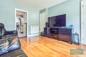 Photo 33- click for photo gallery